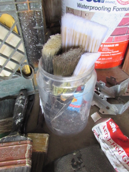ASSORTMENT OF HOUSEHOLD MAINTENANCE SUPPLIES