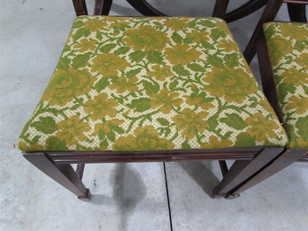 4 VINTAGE MAHOGANY DINING CHAIRS