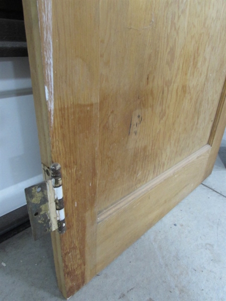 VINTAGE/ANTIQUE DOORS W/HARDWARE