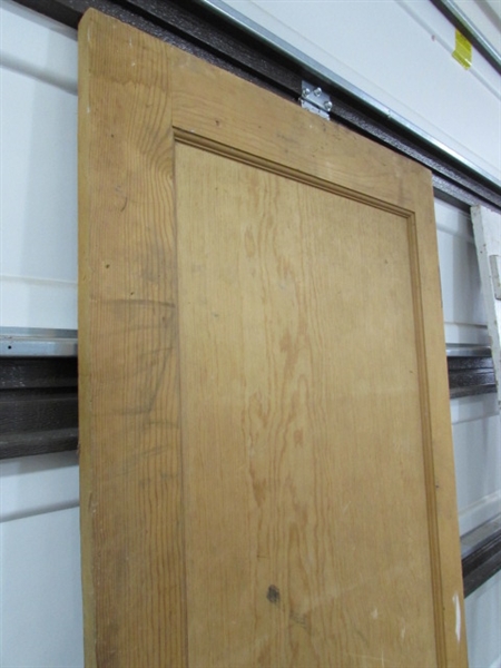 VINTAGE/ANTIQUE DOORS W/HARDWARE