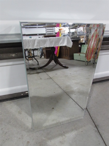 3 WALL MOUNT MEDICINE CABINETS W/BEVELED MIRRORS