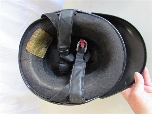 3 MOTORCYCLE HELMETS