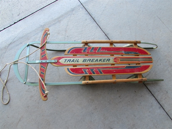 VINTAGE TRAIL BREAKER SLED