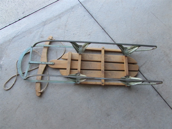 VINTAGE TRAIL BREAKER SLED
