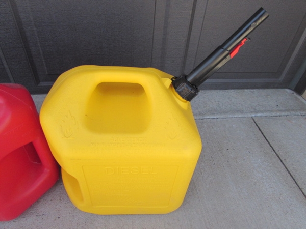 FUEL CANS, OIL PAN & OIL CAN