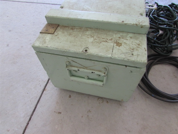 WOODEN STORAGE BOX W/EXTENSION CORDS & DROP/SHOP LIGHTS