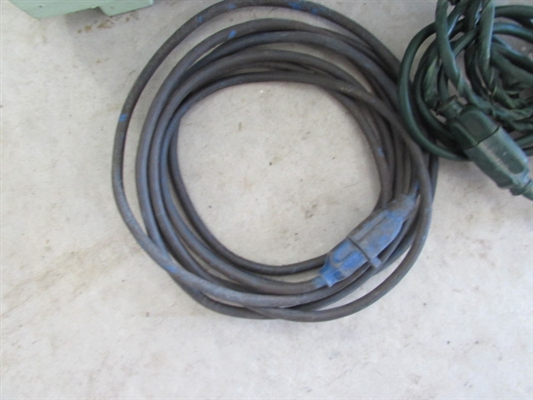 WOODEN STORAGE BOX W/EXTENSION CORDS & DROP/SHOP LIGHTS