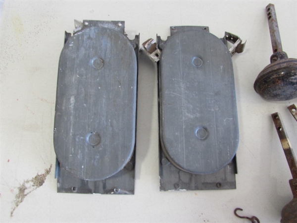 VINTAGE DOOR & WINDOW HARDWARE