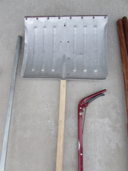 LONG HANDLED YARD TOOLS - RAKE, PITCHFORK, POST HOLE DIGGER & MORE