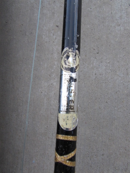 VINTAGE FISHING POLE W/REEL & HARD CASE