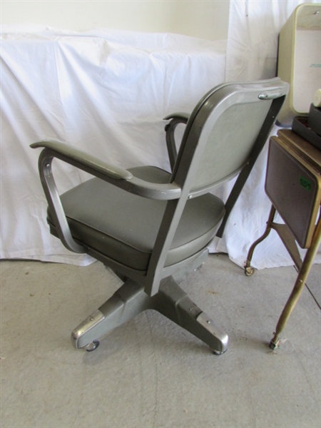 VINTAGE TYPEWRITER CART, TYPEWRITER & 2 DESK CHAIRS