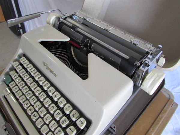 VINTAGE TYPEWRITER CART, TYPEWRITER & 2 DESK CHAIRS