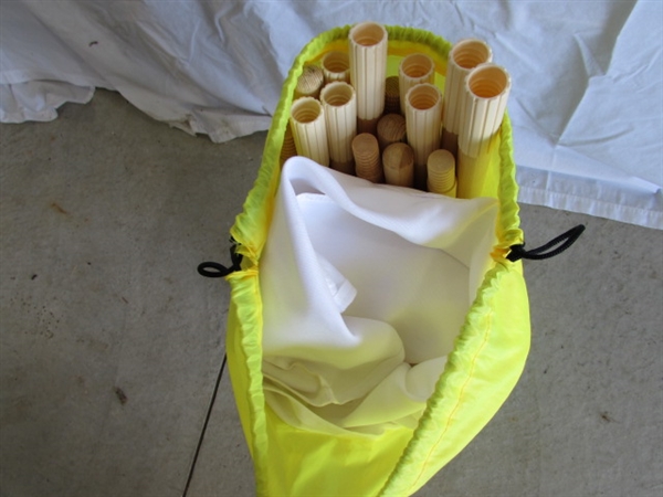 FOLDING HIGH CHAIR & KIDS TEEPEE TENT