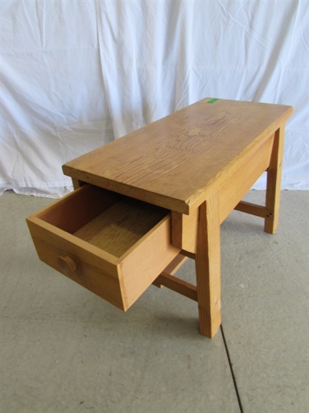 SOLID WOOD WEAVERS BENCH WITH STORAGE DRAWER