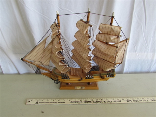 VINTAGE TIN SHIP WALL PLATES, MODEL SHIP & BOTTLE W/EMBOSSED SHIP