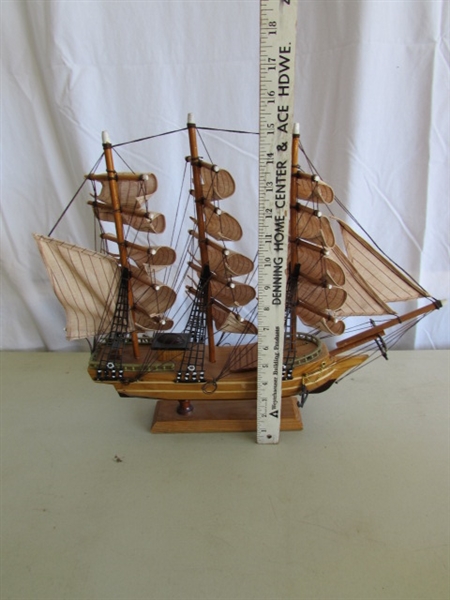 VINTAGE TIN SHIP WALL PLATES, MODEL SHIP & BOTTLE W/EMBOSSED SHIP