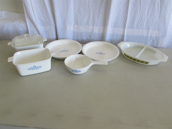 PYREX DIVIDED DISH & CORNING WARE CORNFLOWER BLUE BAKING DISHES