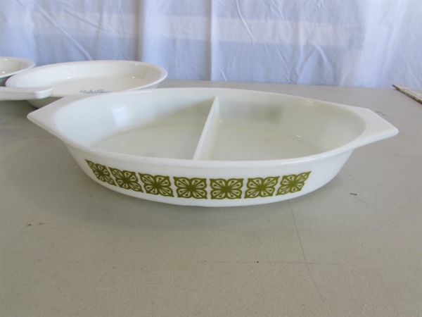 PYREX DIVIDED DISH & CORNING WARE CORNFLOWER BLUE BAKING DISHES