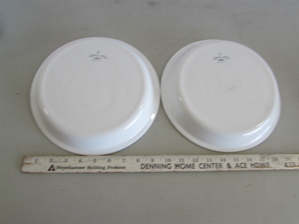 PYREX DIVIDED DISH & CORNING WARE CORNFLOWER BLUE BAKING DISHES