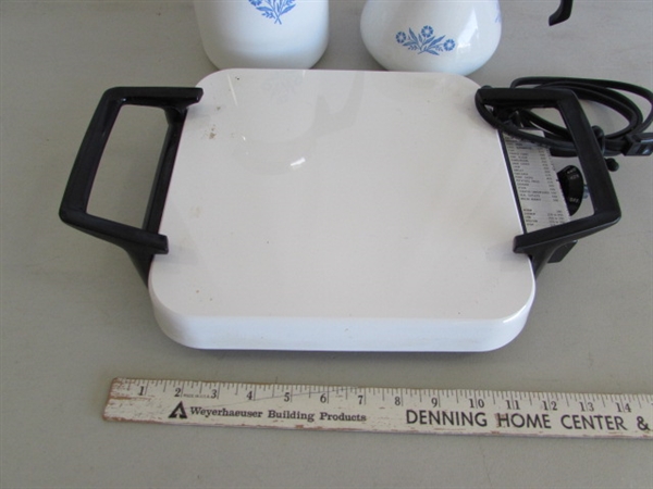 CORNING WARE TEAPOT, PERCOLATOR & HEATING BASE