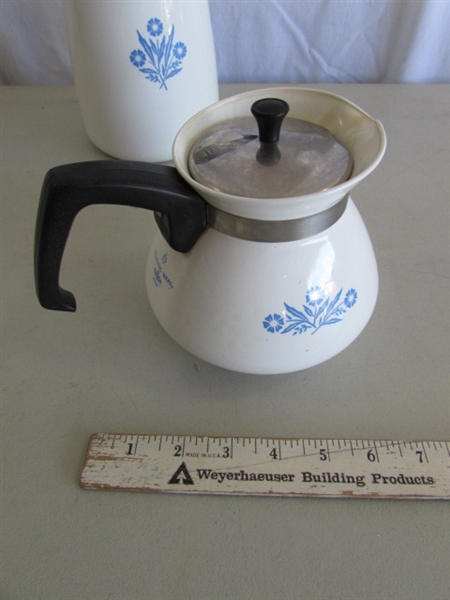 CORNING WARE TEAPOT, PERCOLATOR & HEATING BASE