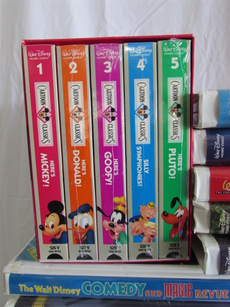COLLECTION OF DISNEY VHS & PANASONIC VCR W/REMOTE