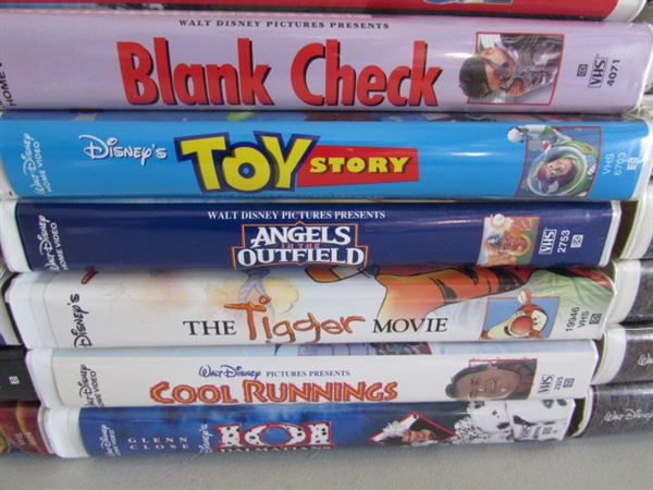 COLLECTION OF DISNEY VHS & PANASONIC VCR W/REMOTE