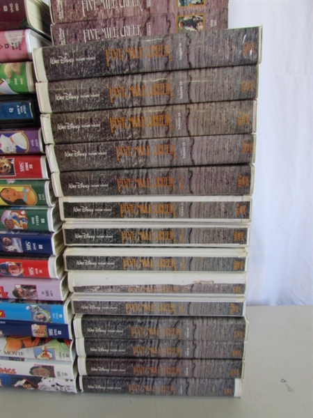 COLLECTION OF DISNEY VHS & PANASONIC VCR W/REMOTE
