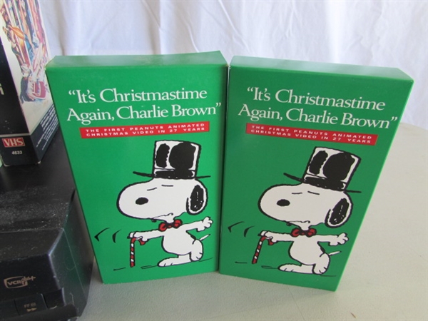 JAMES BOND & PEANUTS VHS MOVIES & PANASONIC VCR (NO REMOTE)