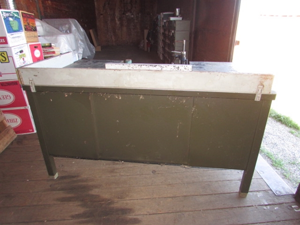 INDUSTRIAL METAL DESK WITH RELOADING SUPPLIES