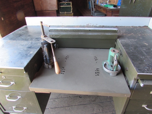 INDUSTRIAL METAL DESK WITH RELOADING SUPPLIES
