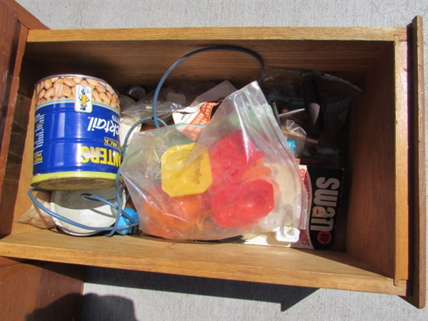 4-DRAWER WOODEN BOX, LEAD SOLDIER MOLDS AND OTHER CONTENTS