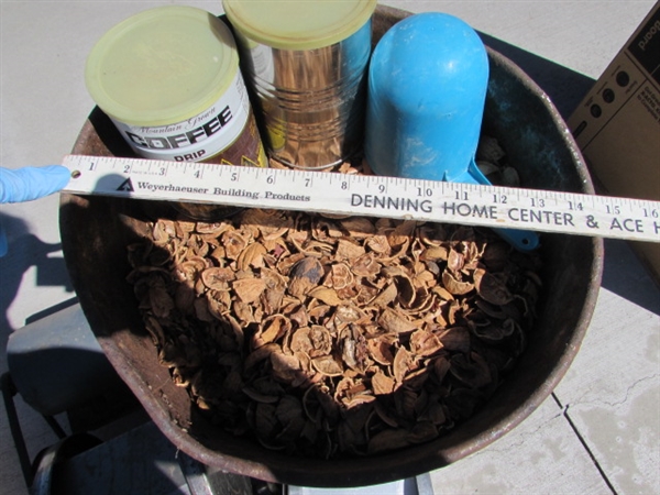 HEAVY DUTY VINTAGE LORTONE TUMBLER W/EXTRA CANISTER & TUMBLING MEDIA (WALNUT SHELLS)