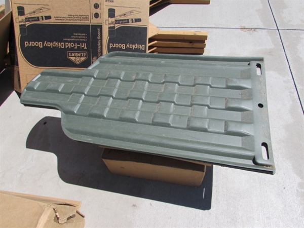 COMBAT FACER TARGETS & HEAVY PLASTIC BOARDS