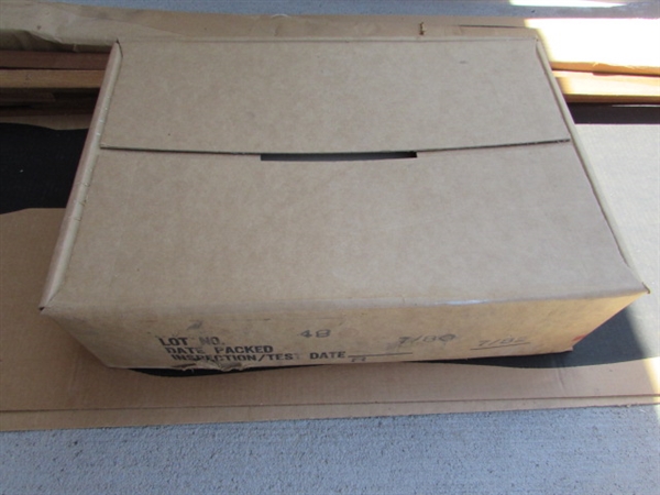 CARDBOARD & PAPER TARGETS & TARGET STAND (UNASSEMBLED)