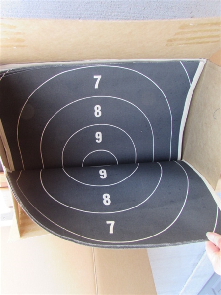 CARDBOARD & PAPER TARGETS & TARGET STAND (UNASSEMBLED)