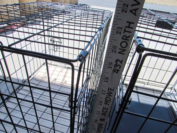 2 WIRE DOG/ANIMAL CRATES