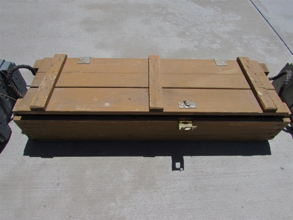 VINTAGE WOODEN AMMO CRATE/BOX WITH ASSORTED ROCKS