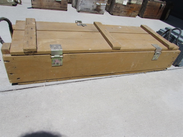 VINTAGE WOODEN AMMO CRATE/BOX WITH ASSORTED ROCKS
