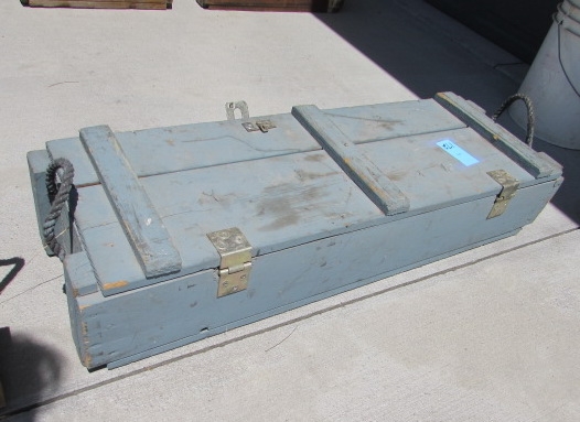 VINTAGE WOODEN AMMO CRATE/BOX WITH ASSORTED ROCKS