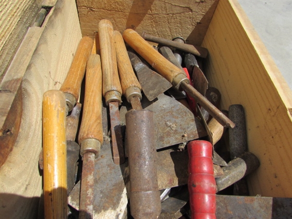 VINTAGE WOODEN AMMO CRATE/BOX WITH SCRAPERS, CHISELS & MORE