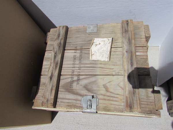 VINTAGE WOODEN AMMO CRATE/BOX WITH PAINTBRUSHES