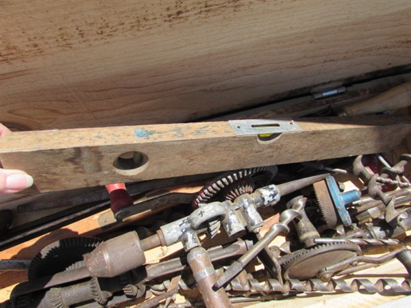 VINTAGE WOODEN AMMO CRATE/BOX WITH ASSORTED HAND TOOLS