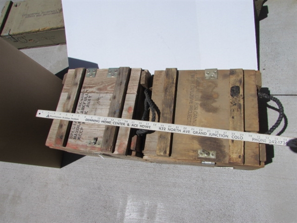 VINTAGE WOODEN AMMO CRATE/BOX WITH ASST CHAIN