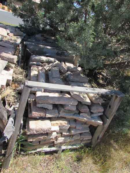 SEVERAL PALLETS OF BRICK/STONE LOOK SIDING