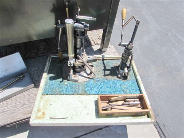 RELOADING TOOLS