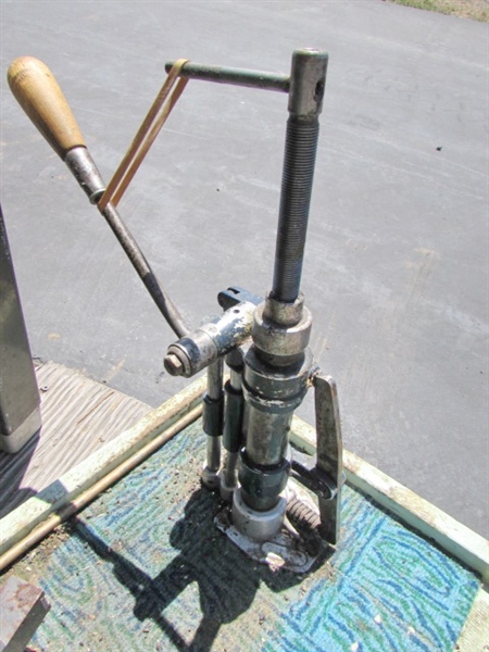 RELOADING TOOLS