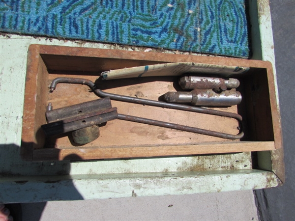 RELOADING TOOLS