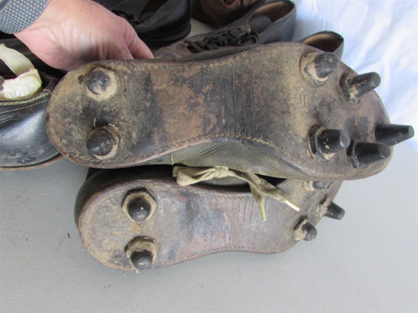 VINTAGE UMPIRE SAFETY GEAR & CLEATS