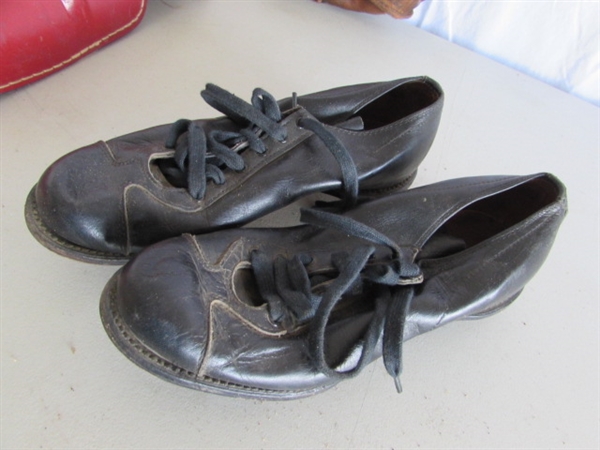 VINTAGE UMPIRE SAFETY GEAR & CLEATS